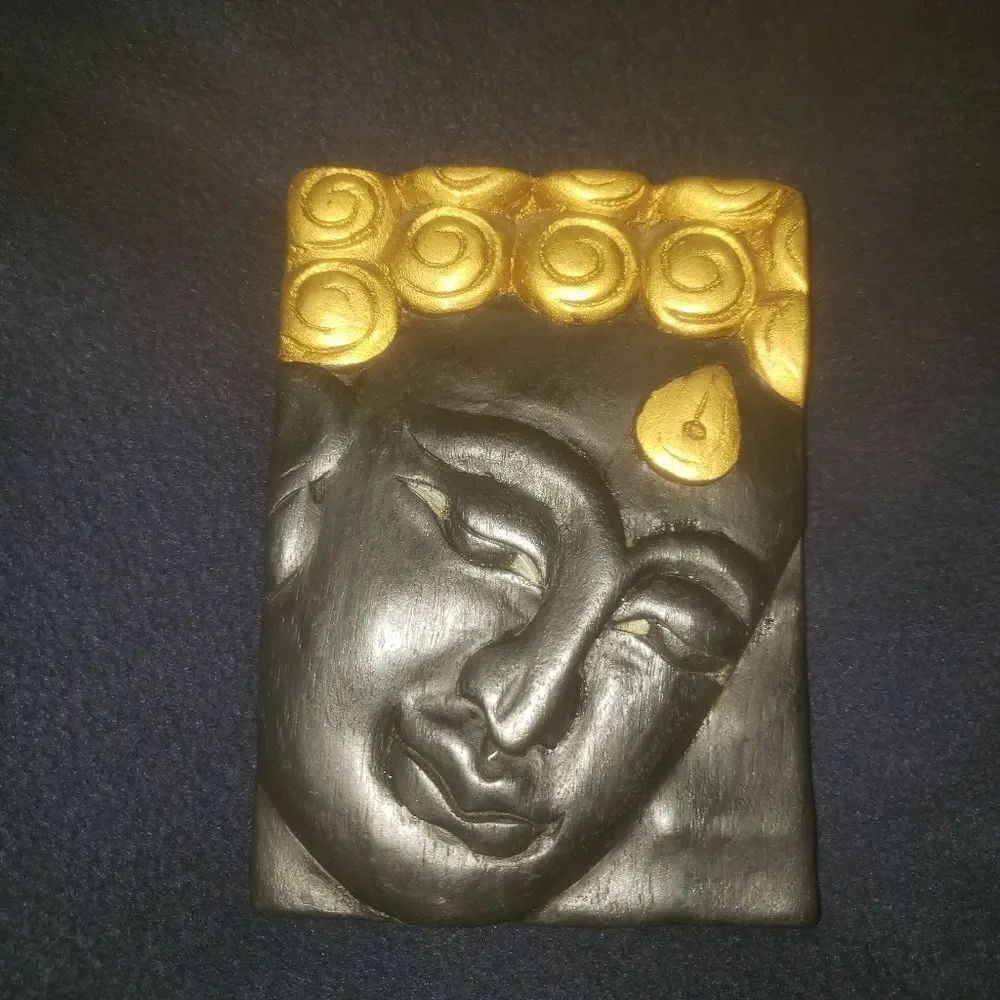 Face Golden Hair Carvex Wall Decor